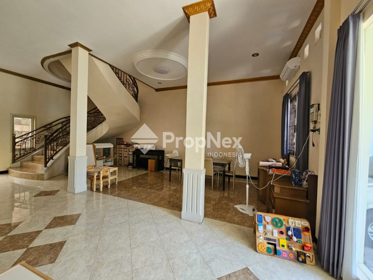 Rumah Sutorejo Lokasi Strategis Nilai Investasi Tinggi — foto 4